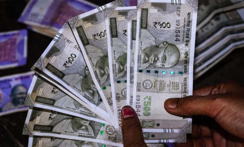 आगामी एक अप्रैल से सरकार की एकीकृत पेंशन योजना लागू होने वाली है, केंद्रीय कर्मचारियों का इंतजार खत्म