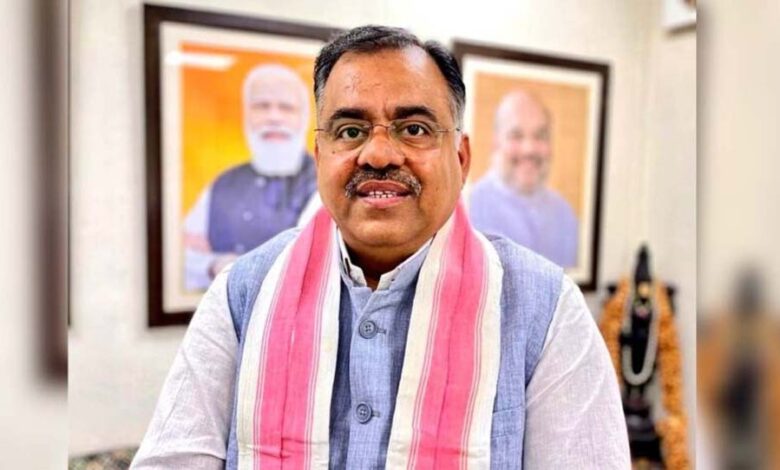 भाजपा नेता ने कहा- असदुद्दीन ओवैसी धर्म के नाम पर देश को गुमराह करना बंद करें
