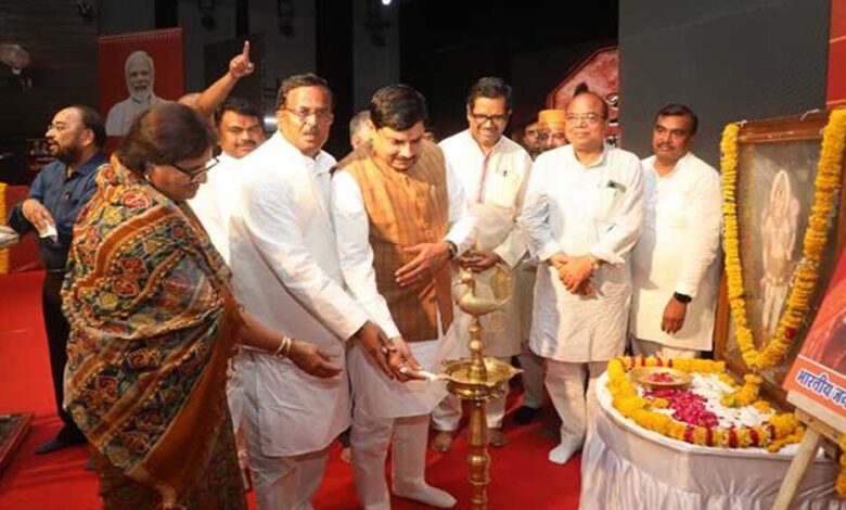 मुख्यमंत्री डॉ. यादव देवी अहिल्याबाई होलकर महानाट्य मंचन में हुए शामिल