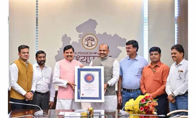 मुख्यमंत्री-डॉ-यादव-के-निर्देशन-में-नवीन-वक़्फ़-अधिनियम-के-प्रभावी-क्रियान्वयन-से-मप्र.-वक़्फ़-बोर्ड-को-मिली-कानूनी-और-प्रशासनिक-मजबूती