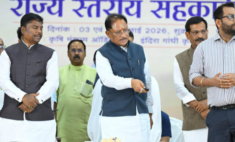 रायपुर-:-तेन्दूपत्ता-संग्राहकों-के-आर्थिक-सशक्तिकरण-के-लिए-सरकार-पूरी-तरह-प्रतिबद्ध-–-वन-मंत्री-केदार-कश्यप