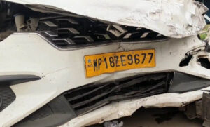 उमरिया-में-भीषण-सड़क-हादसा,-nh-43-पर-खड़े-ट्रक-से-टकराई-कार,-5-लोगों-की-दर्दनाक-मौत